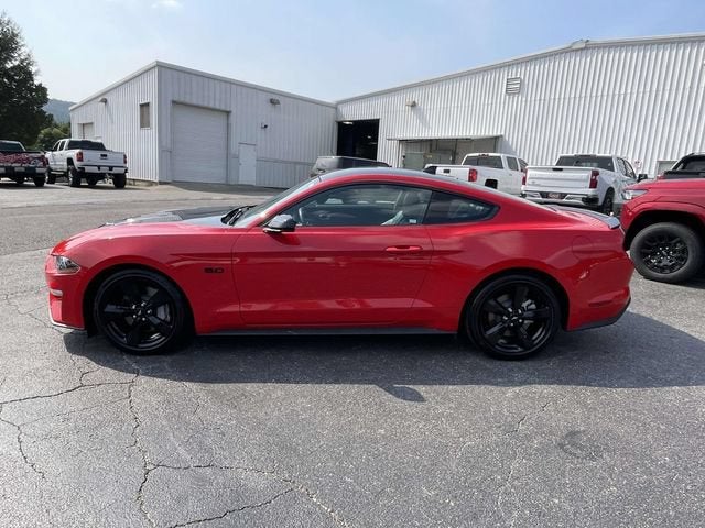 2022 Ford Mustang GT Premium Fastback