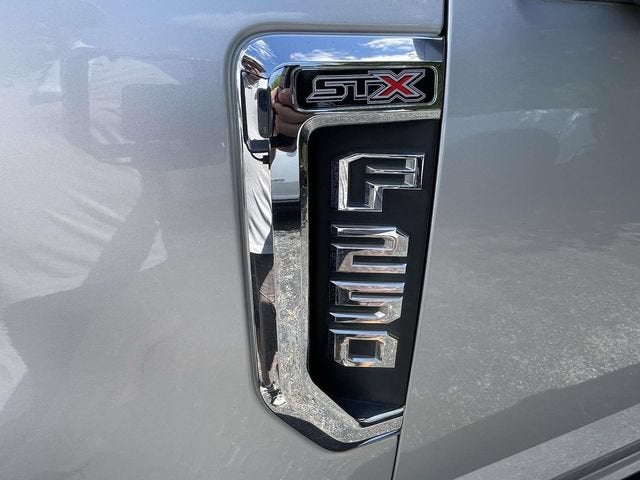 2017 Ford Super Duty F-250 SRW Lariat