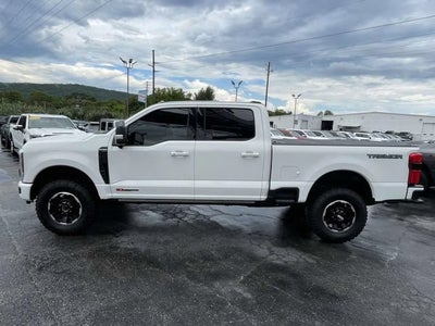 2026 Ford F-250 Platinum