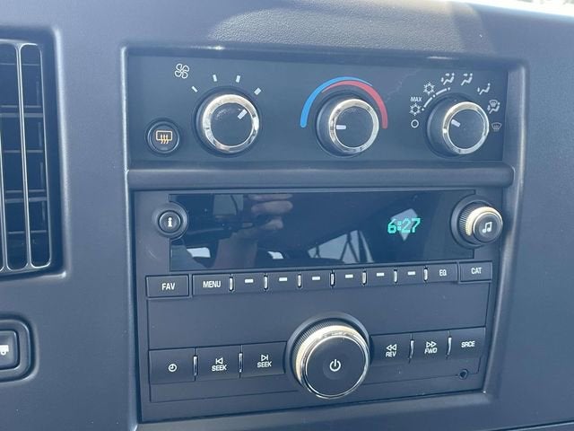 2026 GMC Savana Passenger LT