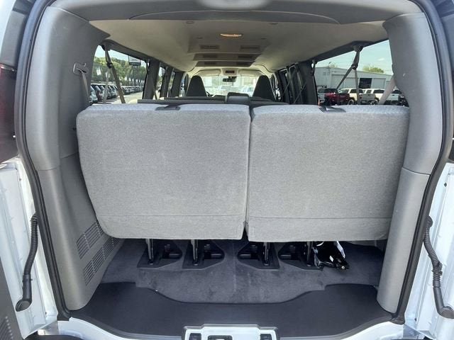 2026 GMC Savana Passenger LT
