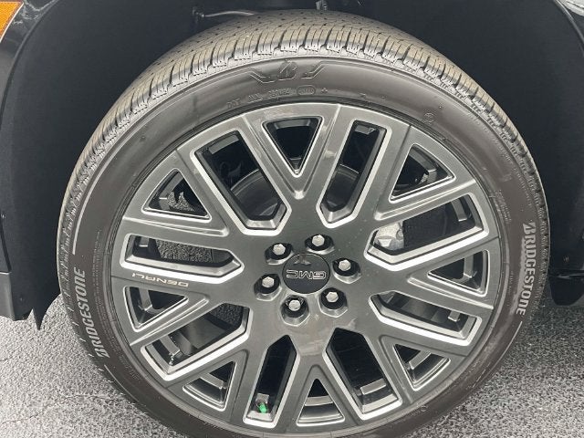 2027 GMC Yukon Denali Ultimate