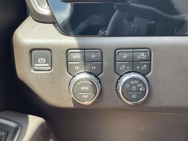 2026 GMC Sierra 1500 SLT - Photo 18