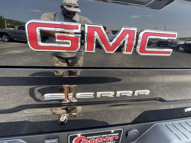 2026 GMC Sierra 1500 AT4 - Photo 9