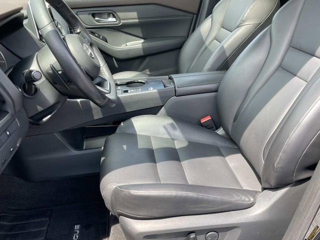 2022 Nissan Rogue SV FWD