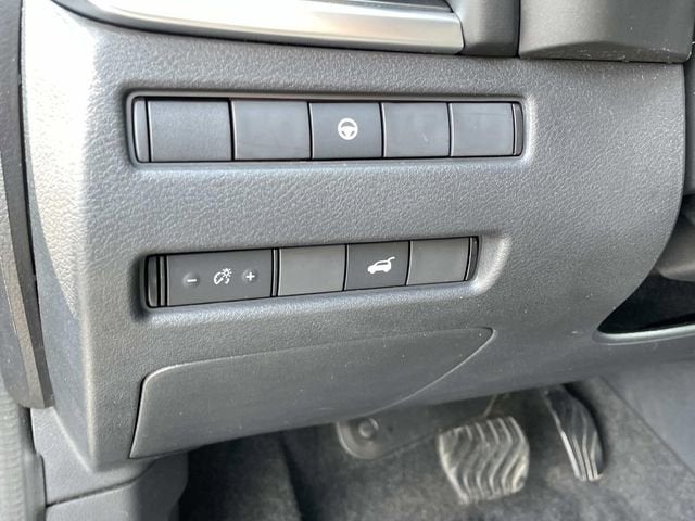 2022 Nissan Rogue SV FWD