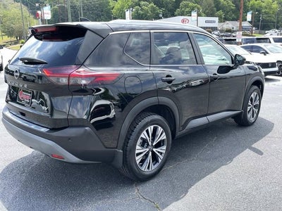 2022 Nissan Rogue SV FWD
