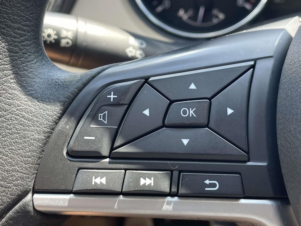 2017 Nissan Rogue S